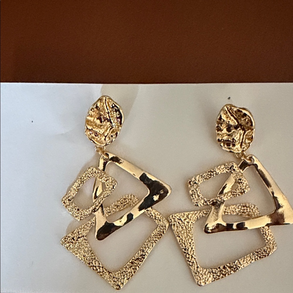 Gold Geometric Drop Earrings - Elegant Women Jewelry